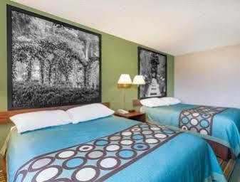 Super 8 By Wyndham Harrisburg Hershey West Eksteriør bilde